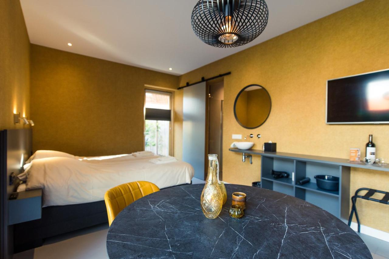 Hotel Breeze Ameland Hollum  Esterno foto