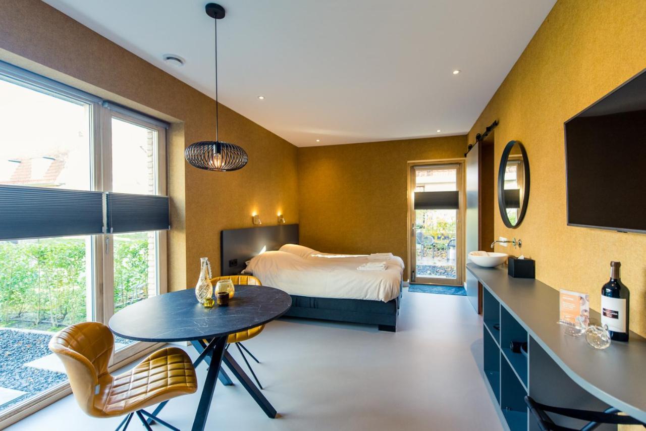 Hotel Breeze Ameland Hollum  Esterno foto