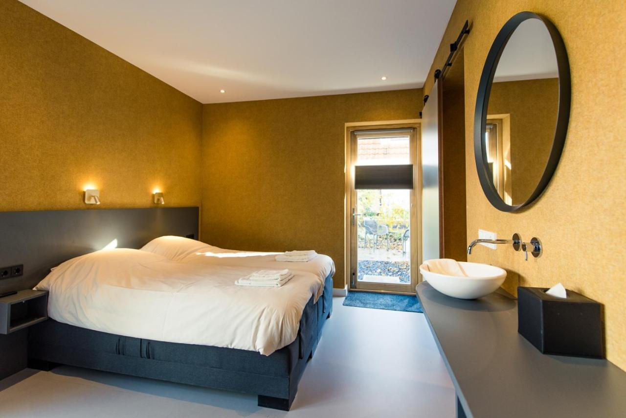 Hotel Breeze Ameland Hollum  Esterno foto